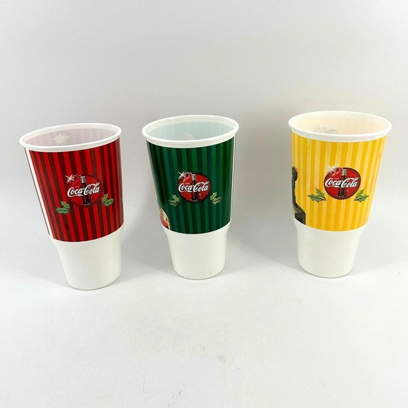 Vintage Coca Cola Christmas Plastic Cups Set of 3 Santa Claus Holiday Tumblers - Picture 5 of 6